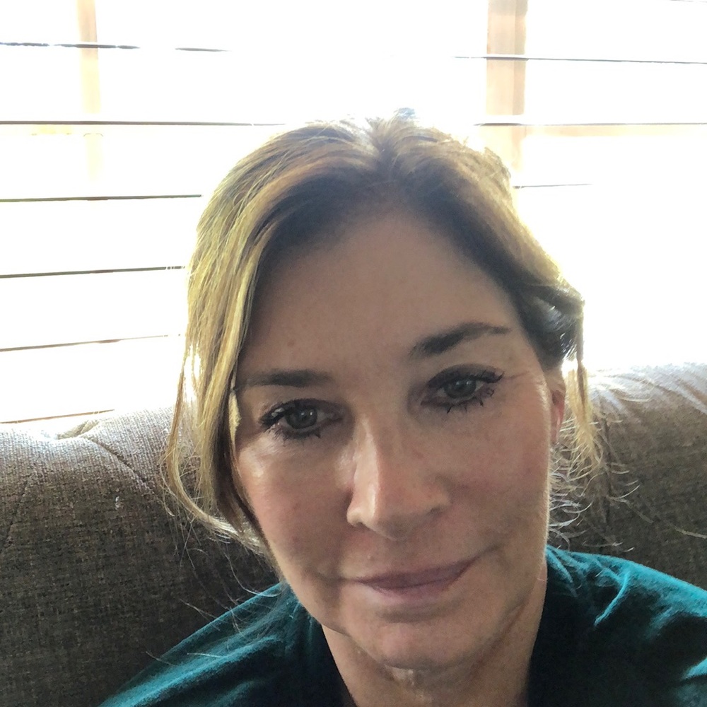 Meet your Posher, Elaine